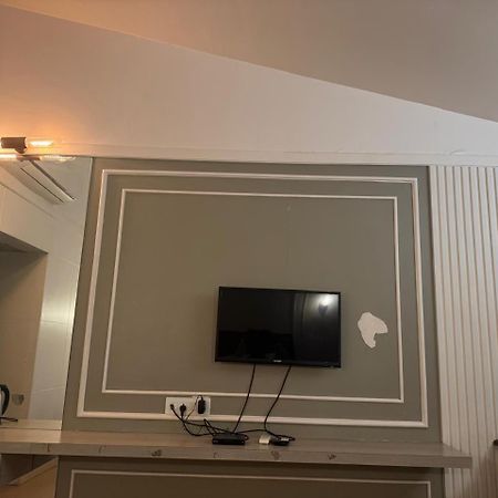 Majestic Inn Vasai Ngoại thất bức ảnh
